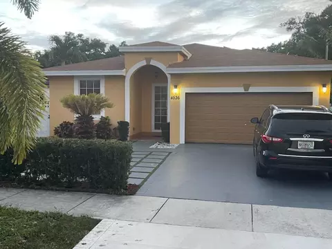 4536 SW 25 St, West Park, FL 33023