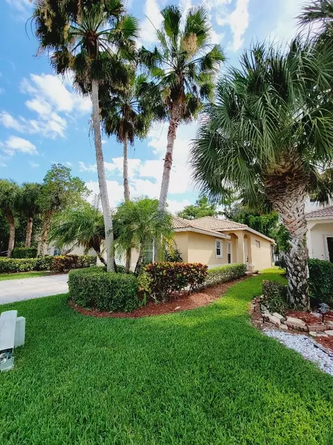 153 Prestige Dr, Royal Palm Beach, FL 33411