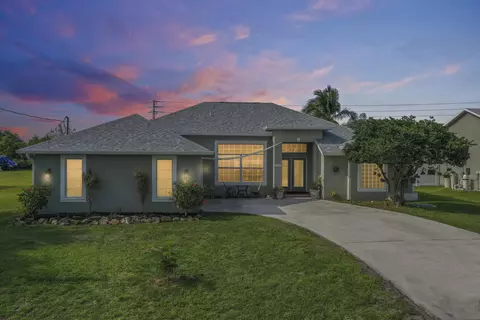 6133 NW Ginger Ln, Port Saint Lucie, FL 34986