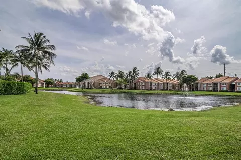 7824 Sonoma Springs Cir #304, Lake Worth, FL 33463