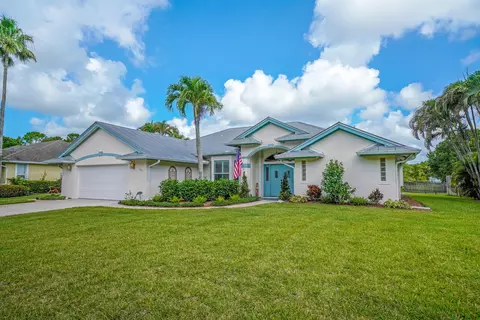 543 SE Meadow Wood Way, Stuart, FL 34997