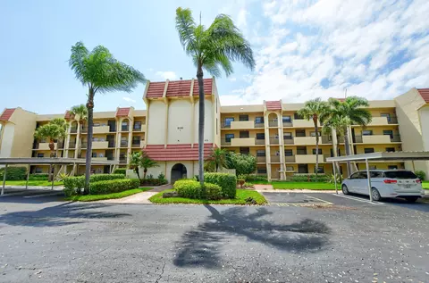 23385 Barwood #204, Boca Raton, FL 33428
