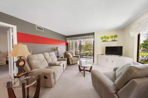 10156 Mangrove Dr #206, Boynton Beach, FL 33437