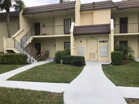 140 Lake Meryl Dr #236, West Palm Beach, FL 33411