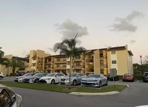 2061 Coral Ridge Dr #N107, Coral Springs, FL 33071