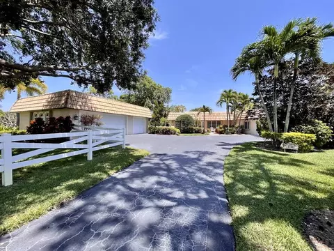 8756 Nashua Dr, Palm Beach Gardens, FL 33418