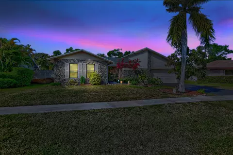 20888 Sugarloaf Ln, Boca Raton, FL 33428