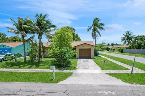 628 SW 3rd Ave, Boynton Beach, FL 33426