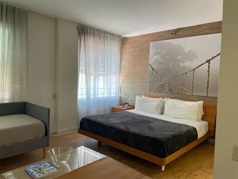 100 Collins Ave #207, Miami Beach, FL 33139