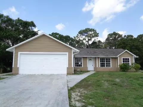 2715 S 26th St, Fort Pierce, FL 34981