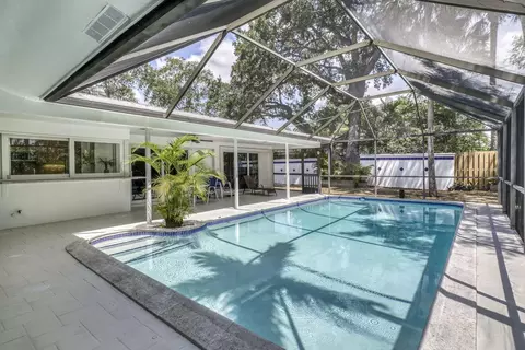 68 SW 10th, Boca Raton, FL 33486