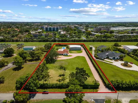 6610 Skyline Dr, Delray Beach, FL 33446
