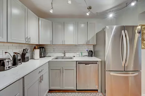 8240 SW 24th #5111, North Lauderdale, FL 33068