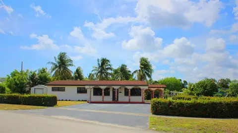3796 SW 17th St, Fort Lauderdale, FL 33312