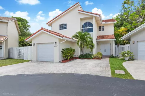 10827 SW 90th, Miami, FL 33176