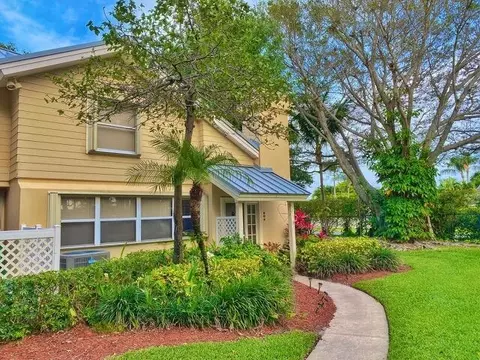 804 Bradford Ct, Boynton Beach, FL 33436