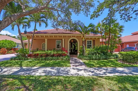 181 Via Rosina, Jupiter, FL 33458