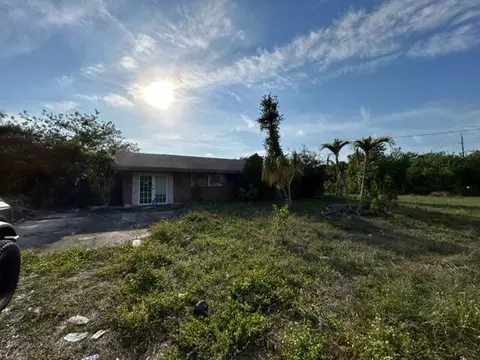 4537 Mathis St, Lake Worth, FL 33461