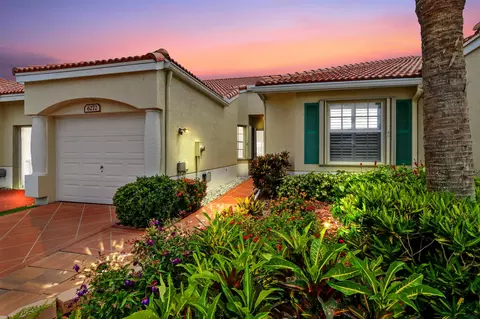 6272 Petunia Rd, Delray Beach, FL 33484
