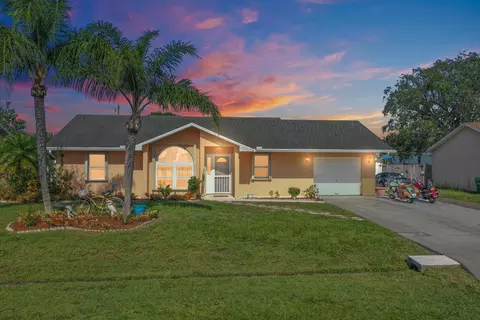 2431 SE Marseille St, Port Saint Lucie, FL 34952