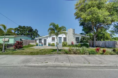 3006 N 25th St, Fort Pierce, FL 34946