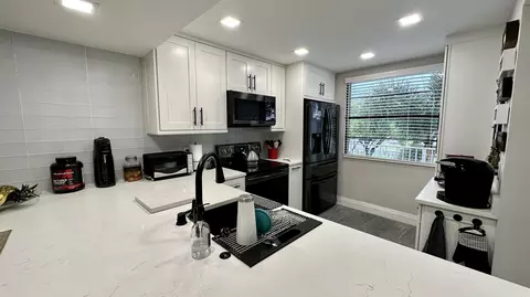 6073 Balboa #305, Boca Raton, FL 33433