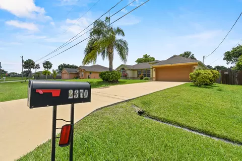 2370 SW Dodge Ter, Port Saint Lucie, FL 34953