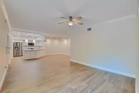 235 NE 1st St #313, Delray Beach, FL 33444