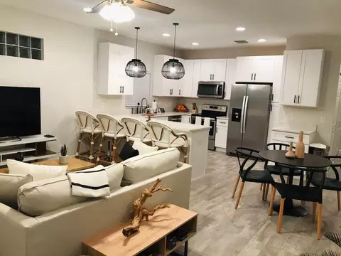 18 S D St, Lake Worth Beach, FL 33460