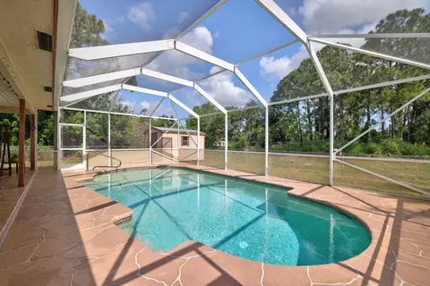 515 SW Duval Ave, Port Saint Lucie, FL 34983