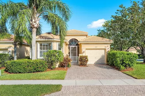 7009 Del Corso Ln, Delray Beach, FL 33446