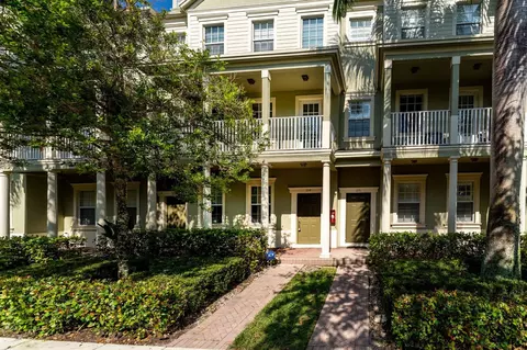 356 W Thatch Palm Cir #104, Jupiter, FL 33458