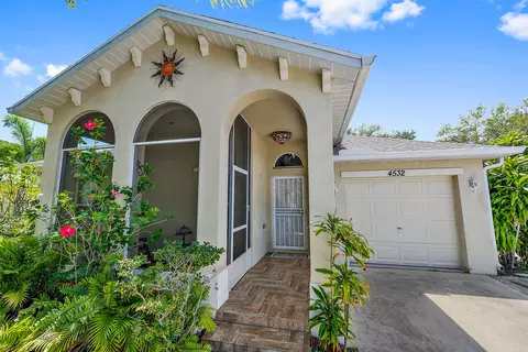4532 SE Murray Cove Cir, Stuart, FL 34997 photo 1