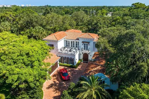 770 Alamanda St, Boca Raton, FL 33486
