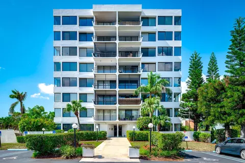 1500 Presidential Way #303, West Palm Beach, FL 33401