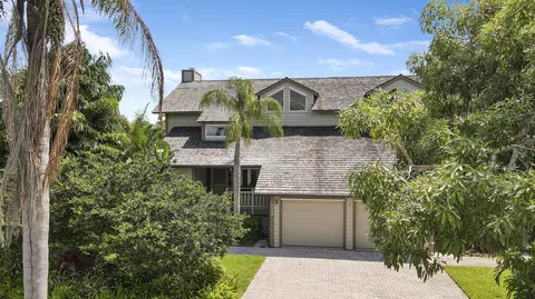 7525 SE Jamaican Ct, Hobe Sound, FL 33455