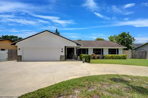 351 Sandpiper Ave, Royal Palm Beach, FL 33411