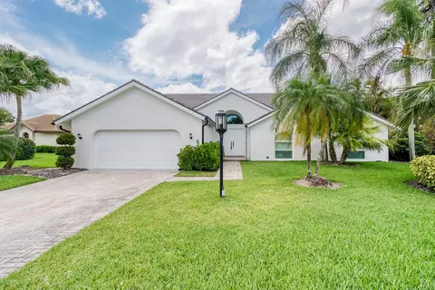 10679 Stonebridge Blvd, Boca Raton, FL 33498