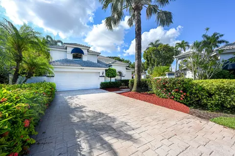 2120 NW 60th Cir, Boca Raton, FL 33496