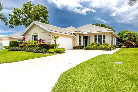 209 NW Bentley Cir, Port Saint Lucie, FL 34986