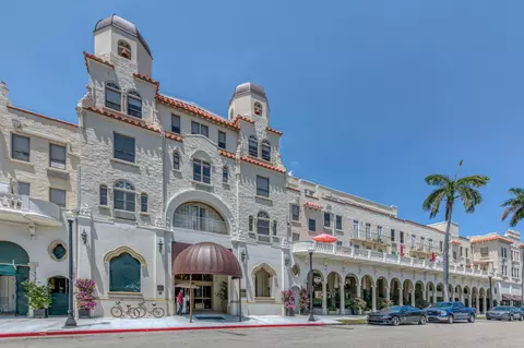 235 Sunrise #3016, Palm Beach, FL 33480