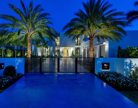 1099 Spanish River Rd, Boca Raton, FL 33432