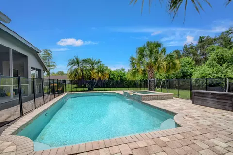 16755 64th Pl N, Loxahatchee, FL 33470
