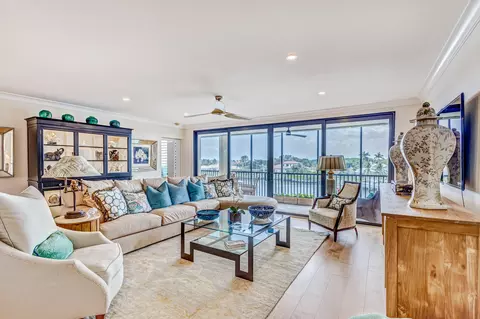 16940 Bay N #N401, Jupiter, FL 33477
