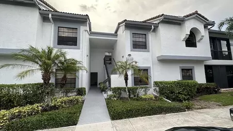 5451 Verona Dr #P, Boynton Beach, FL 33437