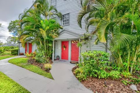 5079 Heatherhill Ln #3, Boca Raton, FL 33486