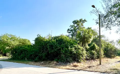 2336 13th Ave SW, Vero Beach, FL 32962