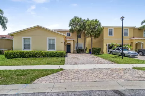 5833 Gypsum Pl, West Palm Beach, FL 33413