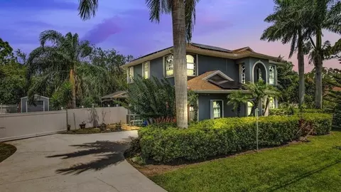6444 NW Foxglove, Port Saint Lucie, FL 34986