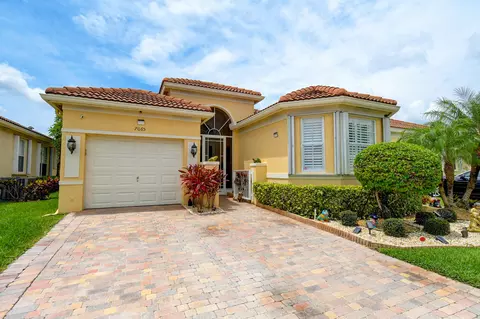 7065 Cataluna Cir, Delray Beach, FL 33446
